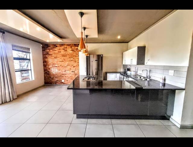 2 BEDROOM APARTMENT FOR SALE IN WATERKLOOF